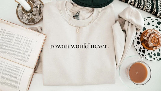 Rowan Whitehorn Crewneck | Throne of Glass | White